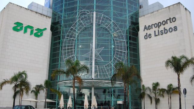 Aeroporto de Lisboa: cancela da praça de táxis entra em funcionamento a 3 de novembro